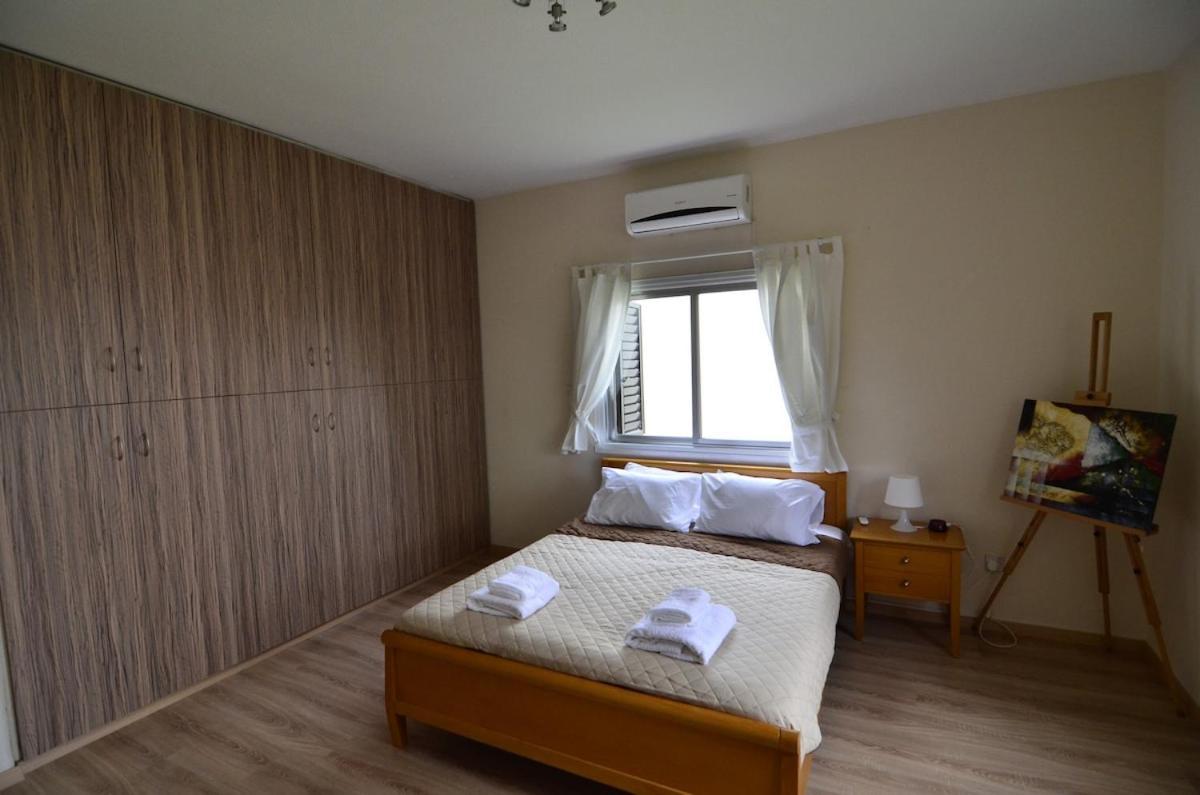 Central, Renovated, Fully Equipped, Spacious 3Bd Strovolos Екстер'єр фото